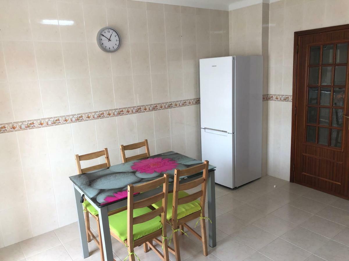 Olinda'S 2 Bedroom Apartment Лагуш Экстерьер фото